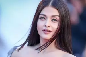 Aishwarya Rai bikin ultah ayahnya jadi Day Of Smiles, alasannya haru