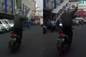 Kelakuan pemotor di Jakarta ini bikin ngakak, ada-ada saja tingkahnya