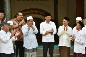 Ini puisi santri Pondok Tremas Pacitan yang bikin Jokowi terharu