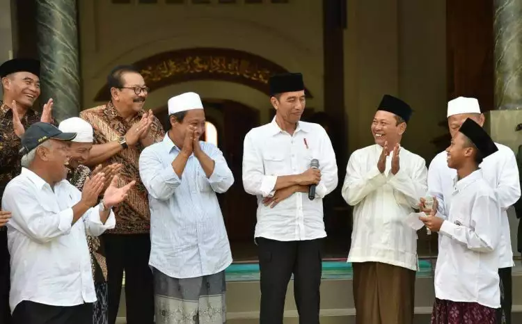 Ini puisi santri Pondok Tremas Pacitan yang bikin Jokowi terharu