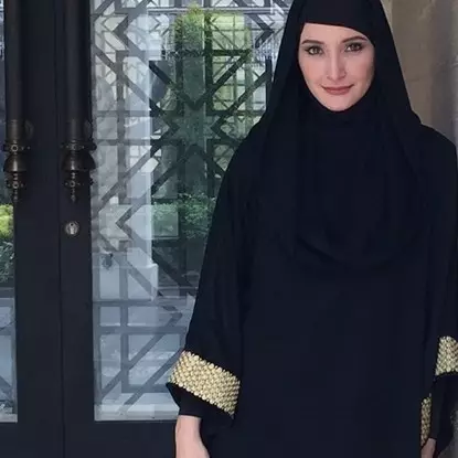 8 Transformasi Inneke Koesherawati, dari model panas hingga sosialita