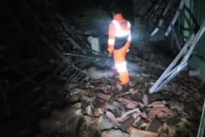 Gempa 6,9 SR akibatkan 2 korban jiwa dan ratusan rumah rusak
