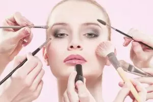 7 Tren makeup paling happening sepanjang tahun 2017 