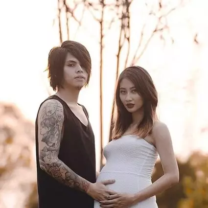 8 Pasangan seleb ini memiliki anak sebelum usia pernikahan 9 bulan