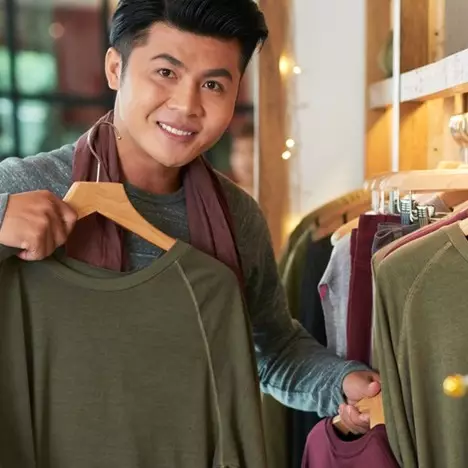 Nggak perlu ke salon, ini 10 cara ampuh tampil ganteng saat kondangan