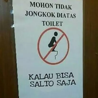 12 Peringatan di toilet ini kocaknya bikin lupa kalau lagi kebelet