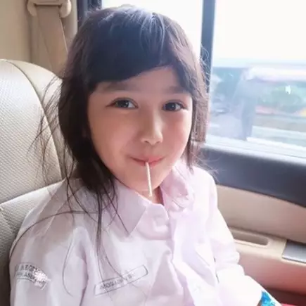 Usai baby Arsya, foto gadis cilik dari dr. Anton ini bikin penasaran