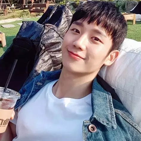 7 Aktor baru K-Drama paling mencuri perhatian di tahun 2017