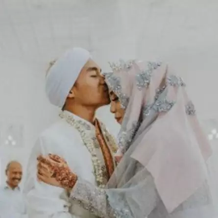 Selain Salmafina, 11 seleb ini baru nikah sudah gugat cerai pasangan