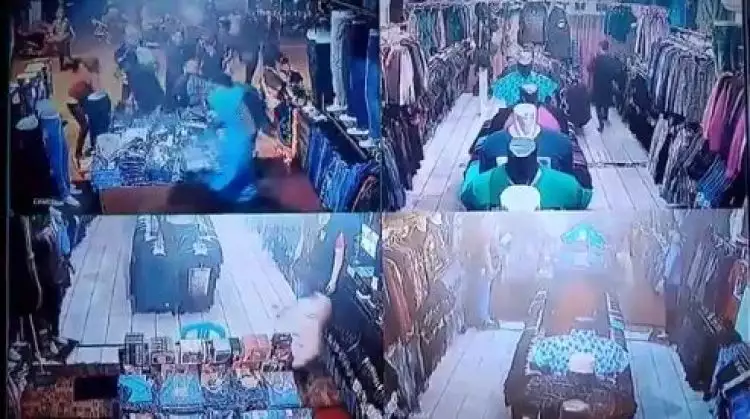 Rekaman CCTV saat perampok menjarah toko baju di Depok, nekat