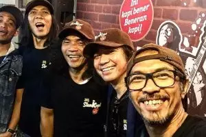 34 Tahun berkarya, begini 10 transformasi grup band Slank