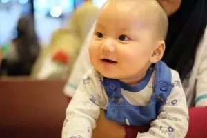 10 Potret menggemaskan Yusuf Alvin Ramadhan, cucu Ustaz Arifin Ilham