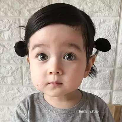 10 Potret Eri Fujie, balita yang bikin heboh karena keindahan matanya