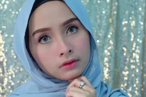 Blush on gemas, makeup yang ngetren di kalangan hijabers