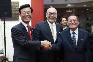 Orang Indonesia ini bikin Dubes Korsel dan Korut mau bersalaman, hebat