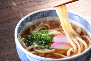 Sering dianggap sama, ini perbedaan mi Jepang ramen, soba dan udon