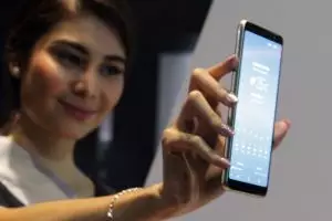 Samsung luncurkan smartphone buat milenial mapan, nih 8 kecanggihannya