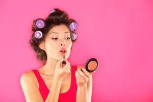 5 Ekspektasi vs realita bermakeup, ini cara biar nggak fail