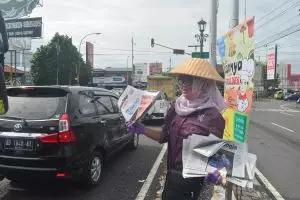 Kisah Hani, pengasong koran tampil modis usai dihina pengguna jalan