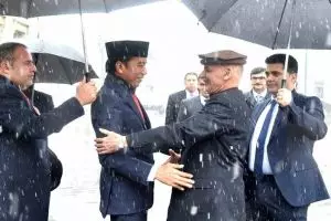 7 Momen ketika Jokowi ke Afghanistan, penuh keakraban di tengah salju