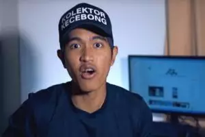 Heboh Jokowi dikartu kuning, Kaesang malah bikin meme kocak