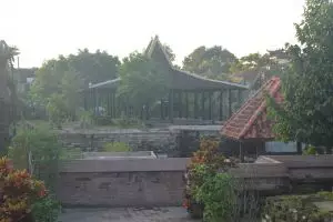 Demi ngalap berkah, rela setahunan nginap di kompleks makam Kotagede