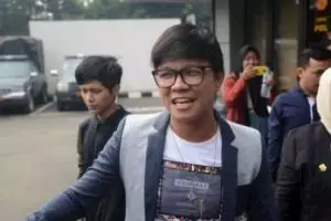 Begini reaksi Andika eks Kangen Band digombalin pramugari cantik