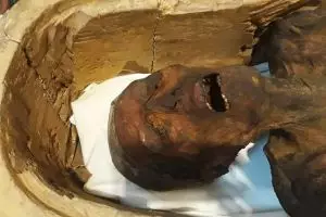 5 Potret mumi menjerit ini bikin bergidik ngeri, diduga anak Firaun