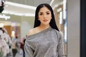 Kerap dapat komentar jahat, curhatan Nindy Ayunda ini bikin terenyuh