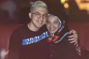 Postingan Zaskia Sungkar soal Irwansyah ini sukses buat warganet baper