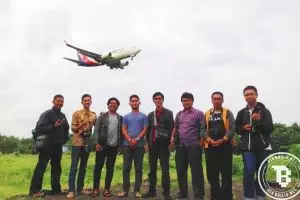 Jogspotter, komunitas yang membingkai pesawat & pesona Jogja jadi satu