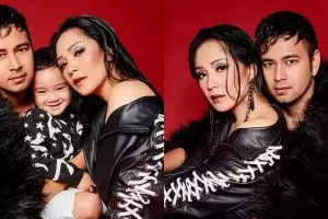 7 Foto pemotretan Raffi Ahmad & Nagita Slavina, fierce dan hot abis