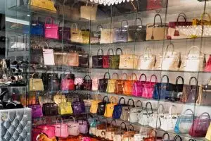 Pengalaman unik pecinta tas branded, pernah punya tas aroma jengkol