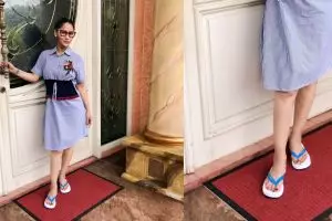Sepintas tampak biasa, sandal jepit Inul ini bikin syok warganet