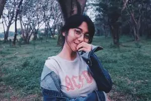 Dinda Kirana patah tulang saat main skateboard, fotonya bikin ngilu