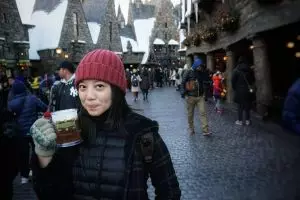 Tak bisa menikmati nonton bioskop, begini curhatan Leony 