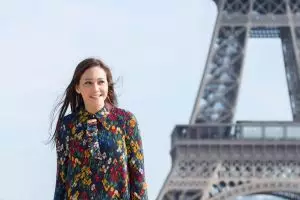 10 Gaya super stylist Maia Estianty liburan di Paris, tampil cetar