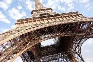 Ini penampakan apartemen rahasia di atas Menara Eiffel