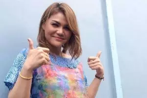 DJ Butterfly pamer paspor bantah isu transgender, ini respons warganet