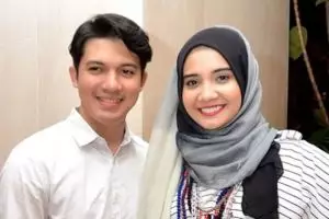 Irwansyah & Zaskia Sungkar ngaji Alquran, suaranya bikin hati bergetar