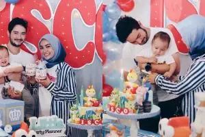 8 Potret keseruan ulang tahun Alem Isco Zeroun, anak Aryani Fitriana
