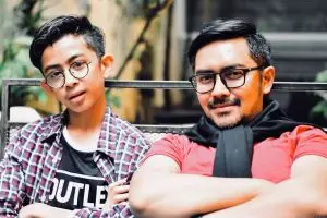 6 Potret ganteng Kaisar Prabuditya, anak tiri Zee Zee Shahab