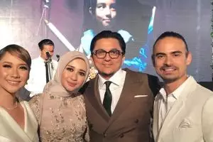 Dinikahi pria Malaysia, ini beda kemesraan BCL-Ashraf dan LCB-Emran