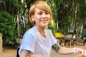 Kunjungi Thailand, 5 penampilan Evelyn mantan Aming ini dipuji cantik