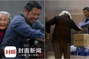 Kisah haru seorang kurir yang bekerja sambil mengajak ibunya