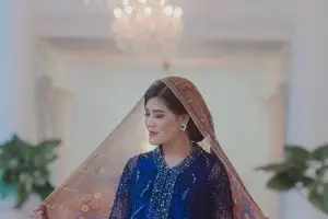 Perut makin besar, 4 potret Kahiyang Ayu berkebaya ini sangat memukau