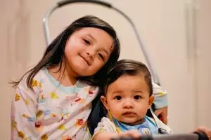 10 Fashion item Arsy & Arsya Hermansyah ini mewah abis, balita hits