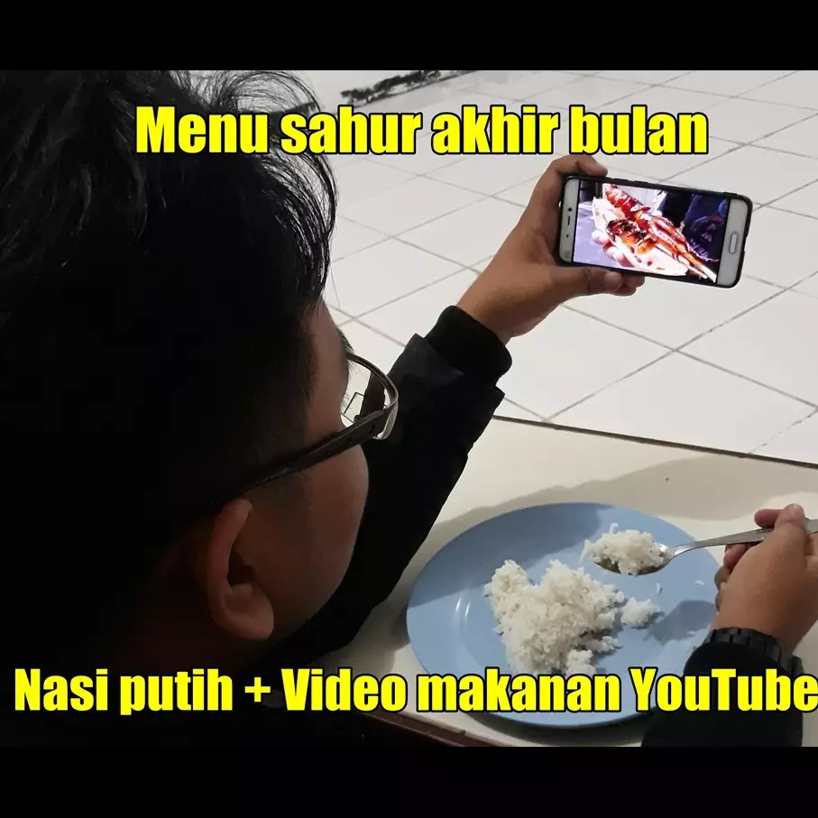 Meme menu buka puasa &amp; sahur yang ngena banget, cara kocak anti boros