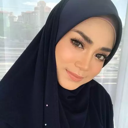 10 Pesona cantik Uyaina Arshad, pemenang Puteri Muslimah Asia 2018