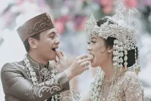 Usai menikah, penampilan Raditya Dika di pagi hari ini mengejutkan